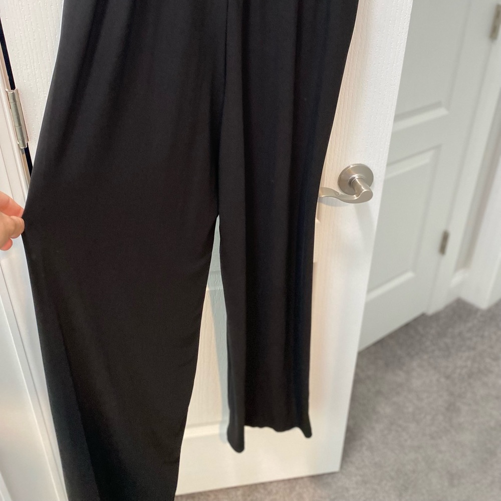 Sleeveless Jumpsuit - Picture 5 of 6